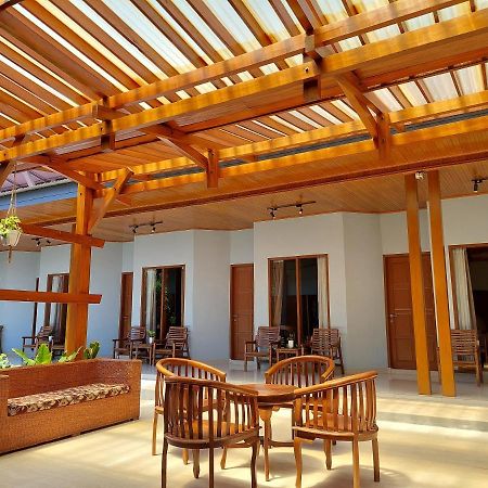 Oasis Hotel Ampana Экстерьер фото